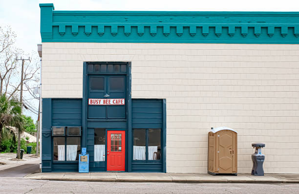 Best Portable toilet rental cost  in Gloversville, NY
